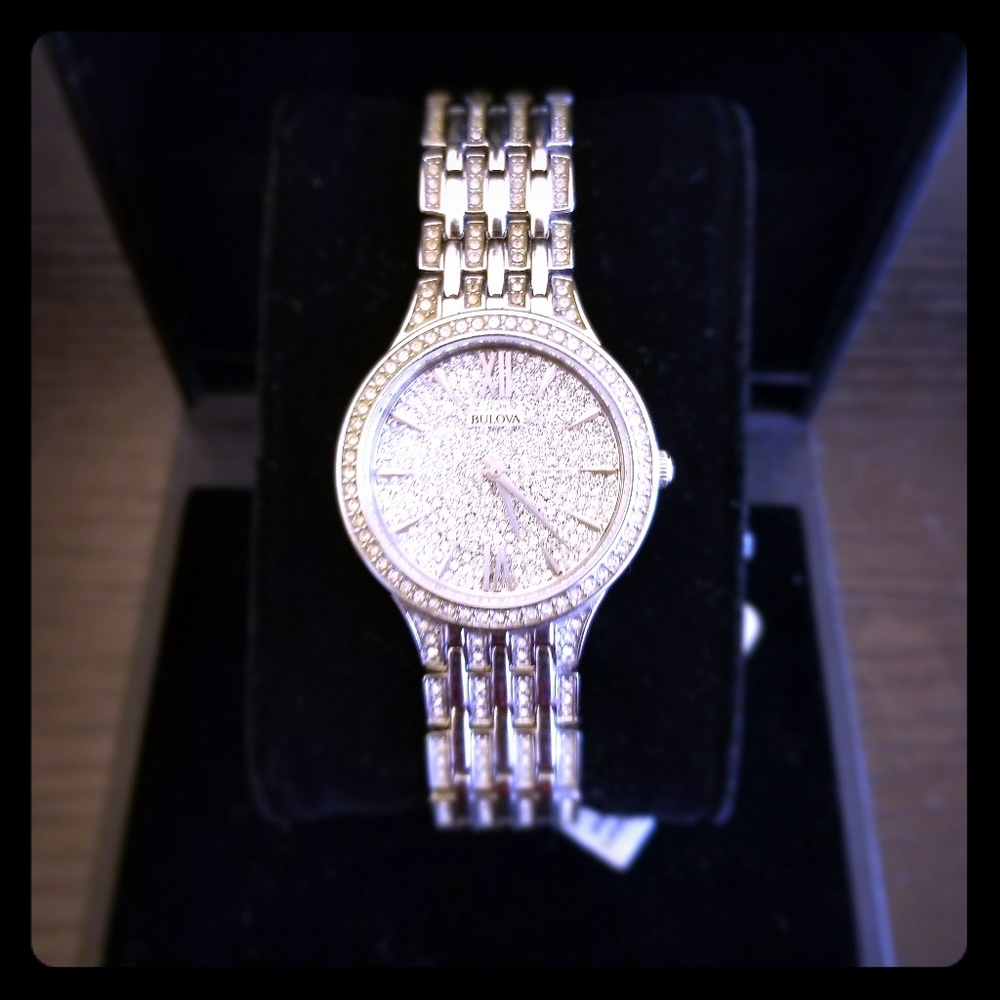 Bulova Ladies watch (Mint condition)